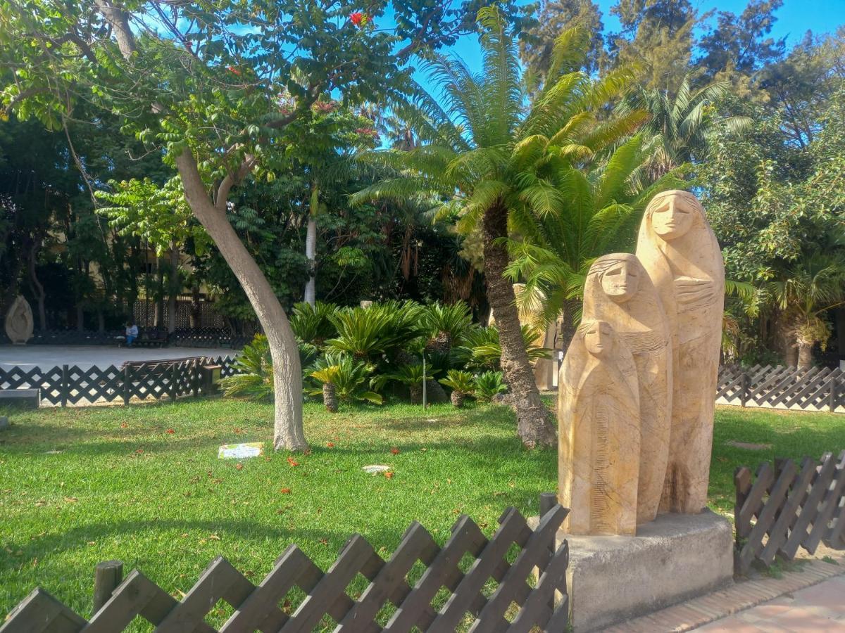 Apartamento Hibisco , Primera Linea De Playa Almuñécar エクステリア 写真