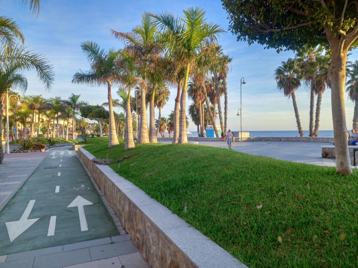 Apartamento Hibisco , Primera Linea De Playa Almuñécar エクステリア 写真